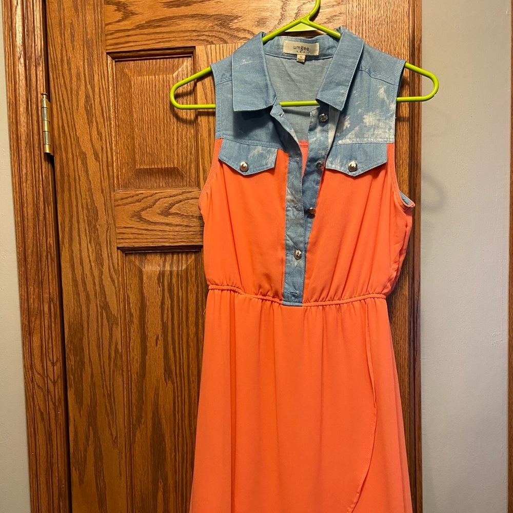 High low. Summer dress. Orange and blue